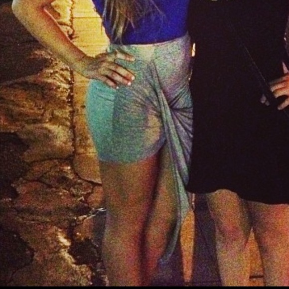 Gray twist front skirt - Picture 2 of 4